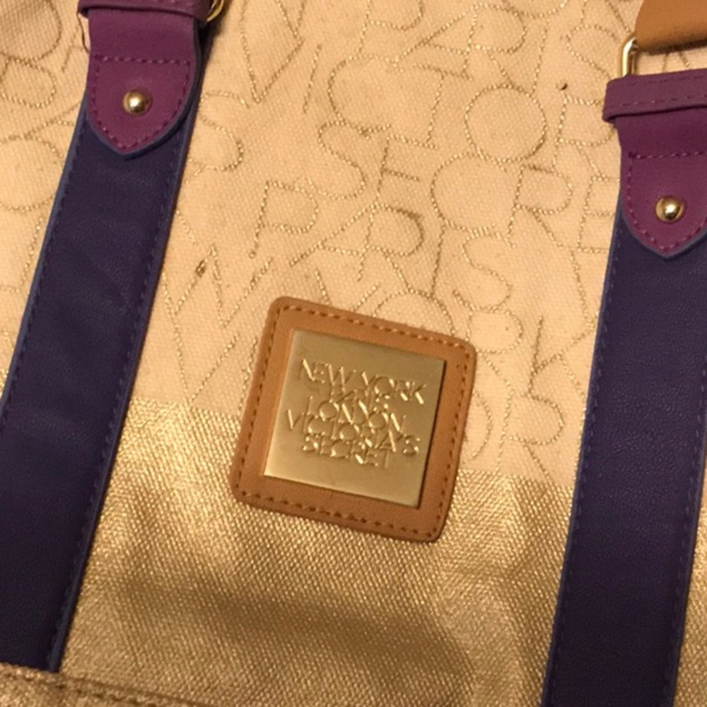 Victoria Secret Purse - Picture 2 of 4